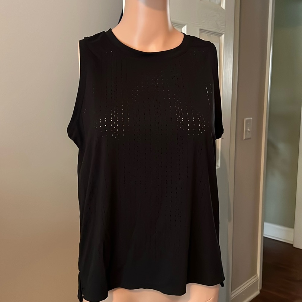 2 Women’s Members mark gym net tank tops
